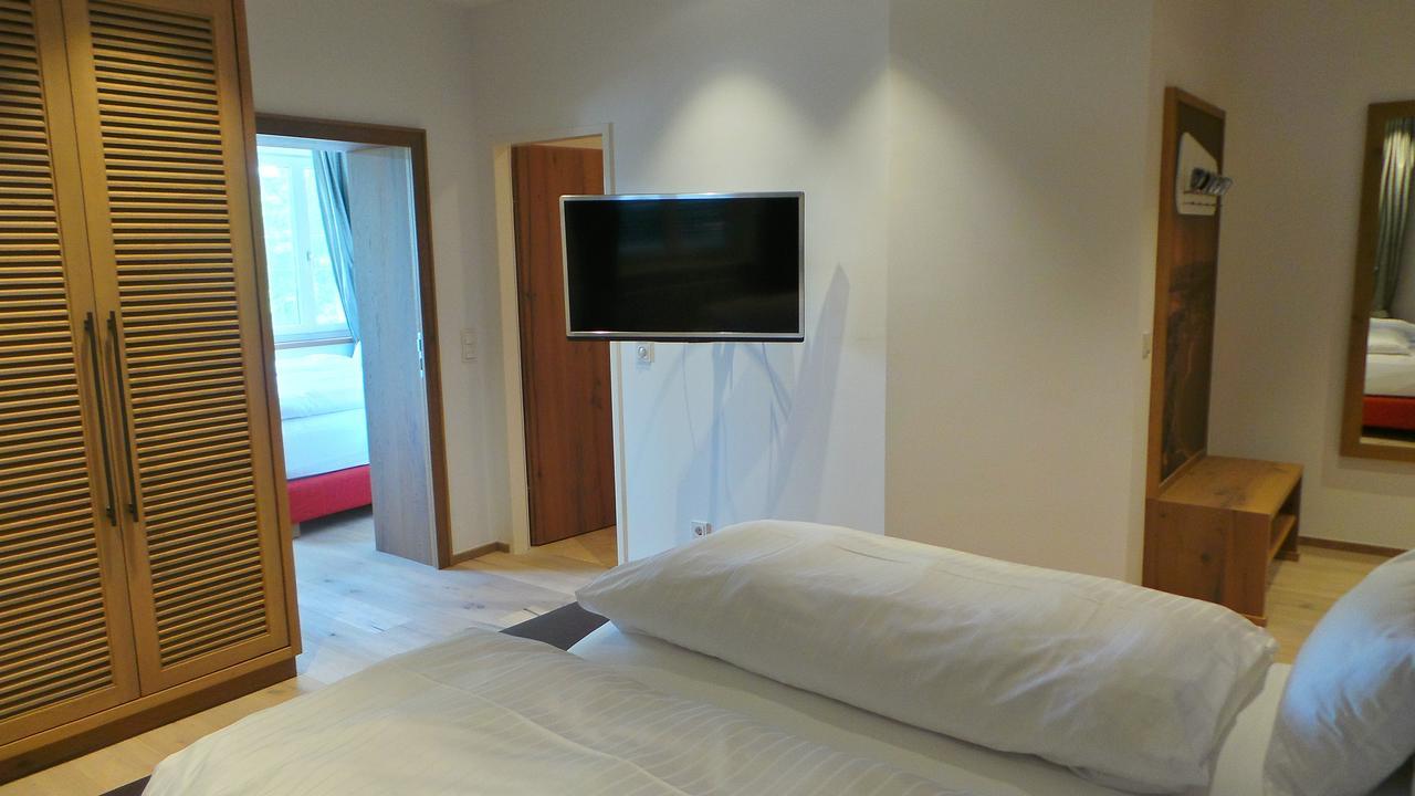 Hotel Diamond Country Club Atzenbrugg Exterior foto